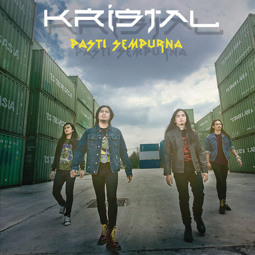 Kristal - Seragam Hitam