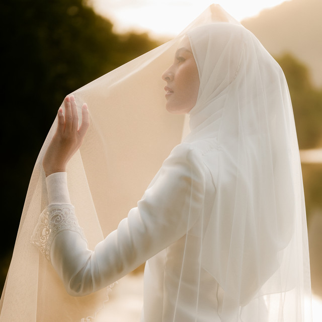 Wany Hasrita - Lembayung Tari